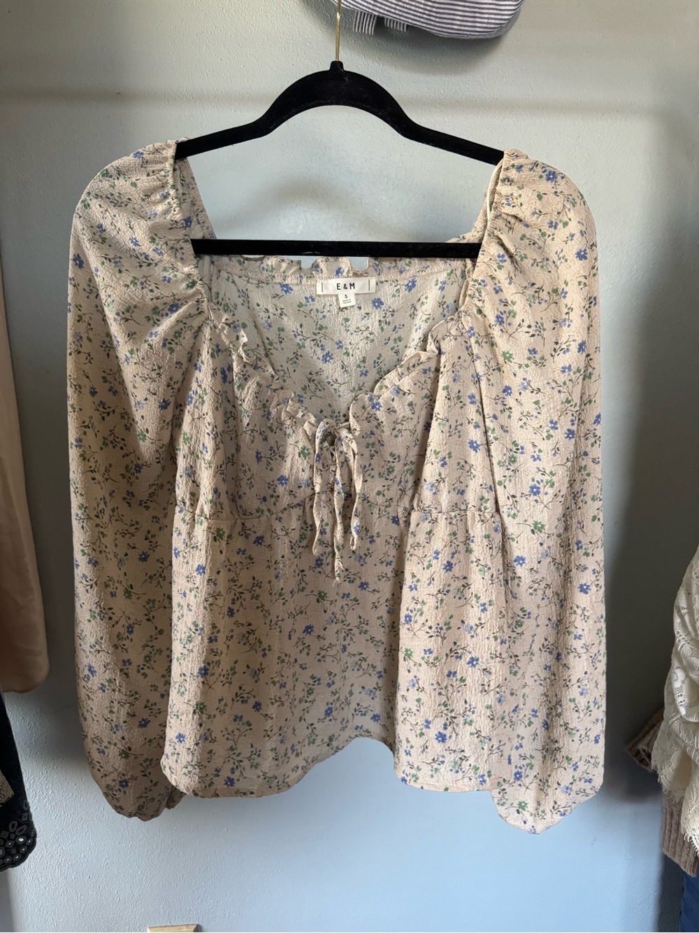 E & M Boutique Blouse